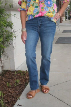 Masterfully Hi Rise Straight Jean