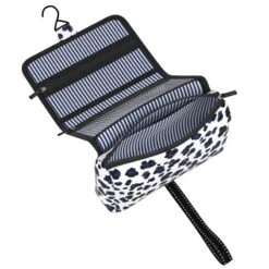 Scout Beauty Burrito Toiletry Bag -Fashion Clothing Store a9dead11BTS20 12005 View 2 1024x1024 cbc38d0c 27d2 402d 82f7 4245bfc60c5f
