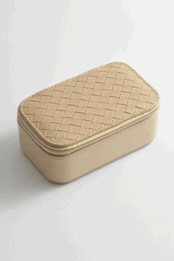 Estella Bartlett Mini Jewelry Box 17 Estella Bartlett Mini Jewelry Box -Fashion Clothing Store af4dcae2Screenshot 202023 06 28 20154205