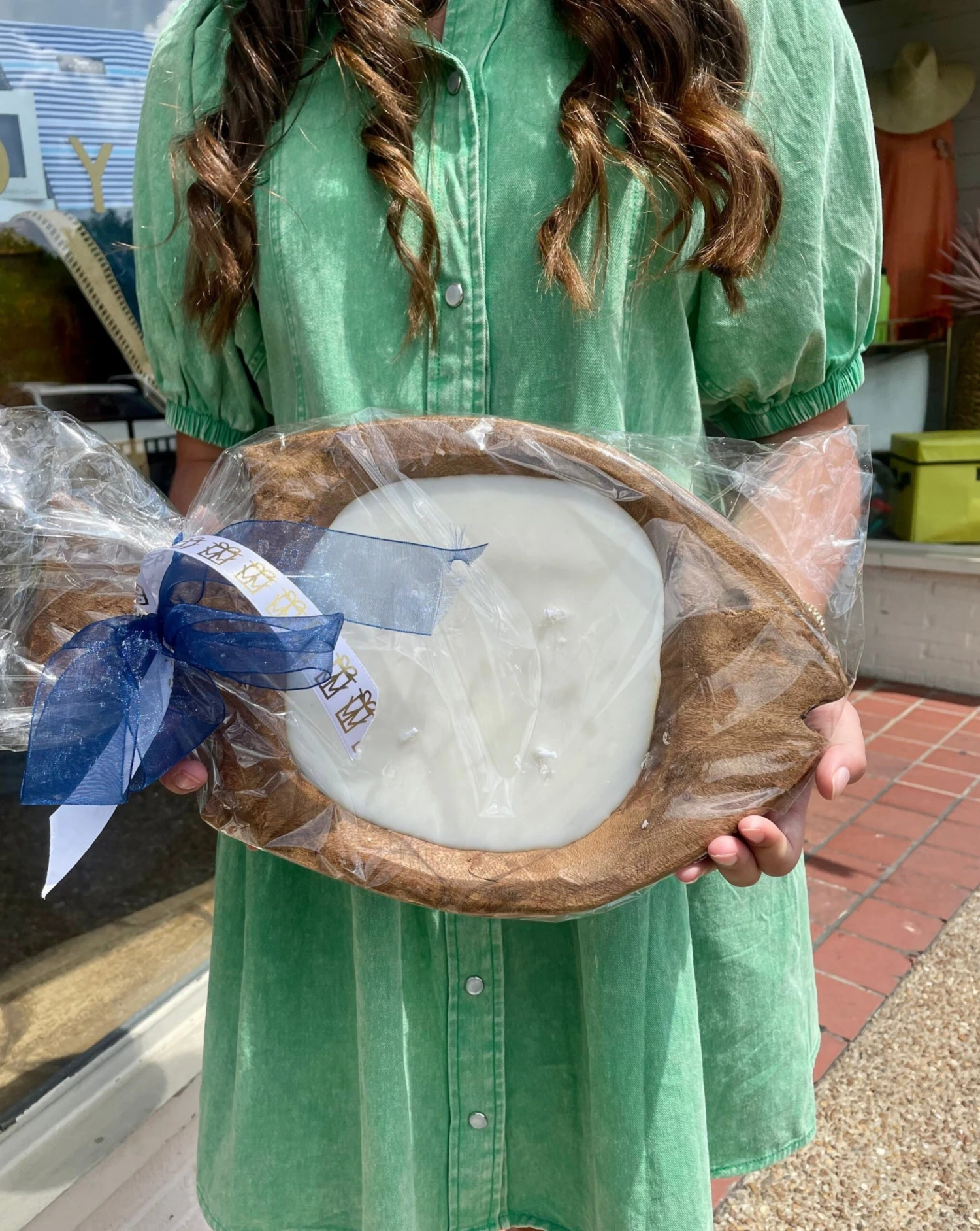 Wrapsody Fish Dough Bowl Candle- Lake House 2 Wrapsody Fish Dough Bowl Candle- Lake House - Image 2