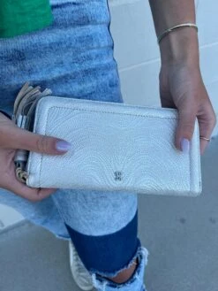 Hobo Nila Large Zip Around In Metallic Silver