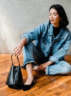 Blaire Crossbody Bucket Bag In Black -Fashion Clothing Store f00e7682Screenshot 202023 10 03 20134811