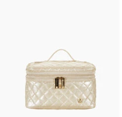 Oliver Thomas Not A Trainwreck Case -Fashion Clothing Store ot f3b32ae3 567e 440a 9a71 a754991c9777